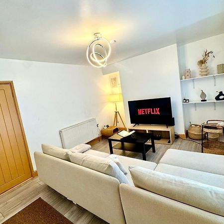 诺丁汉Contractor Haven- 3Bdr Crew House, Free Parking, Fast Wifi & Private Garden公寓 外观 照片