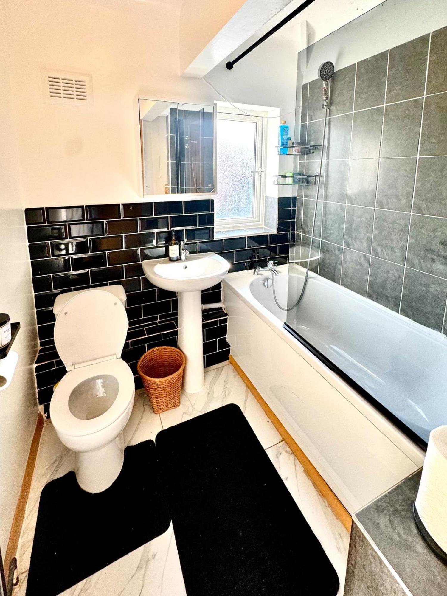 诺丁汉Contractor Haven- 3Bdr Crew House, Free Parking, Fast Wifi & Private Garden公寓 外观 照片